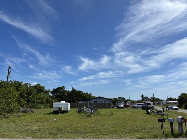 2 of 4 - 153 Sherman Avenue Ne, Port Charlotte, FL