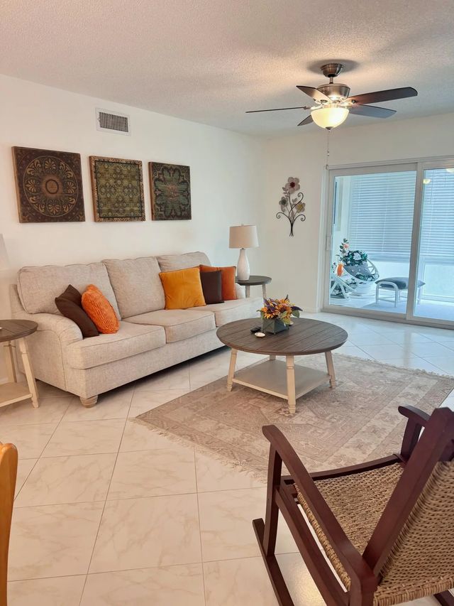 2950 Se Ocean Boulevard #8-6, Stuart