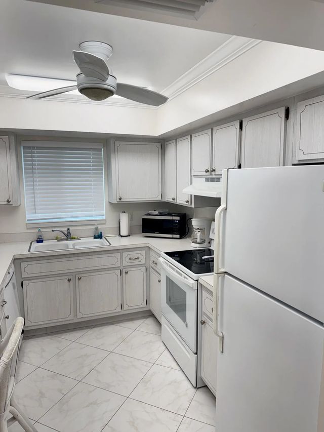 4 of 19 - 2950 Se Ocean Boulevard #8-6, Stuart, FL