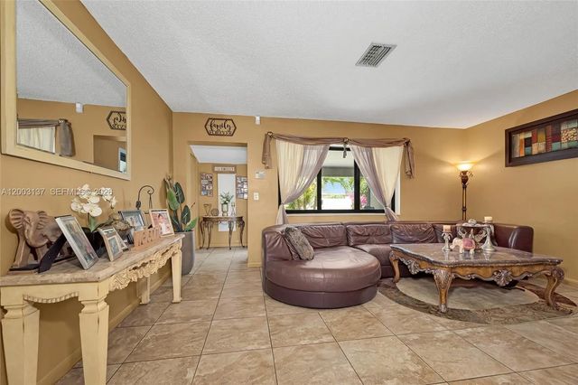 5 of 40 - 2630 Everglades Drive, Miramar, FL