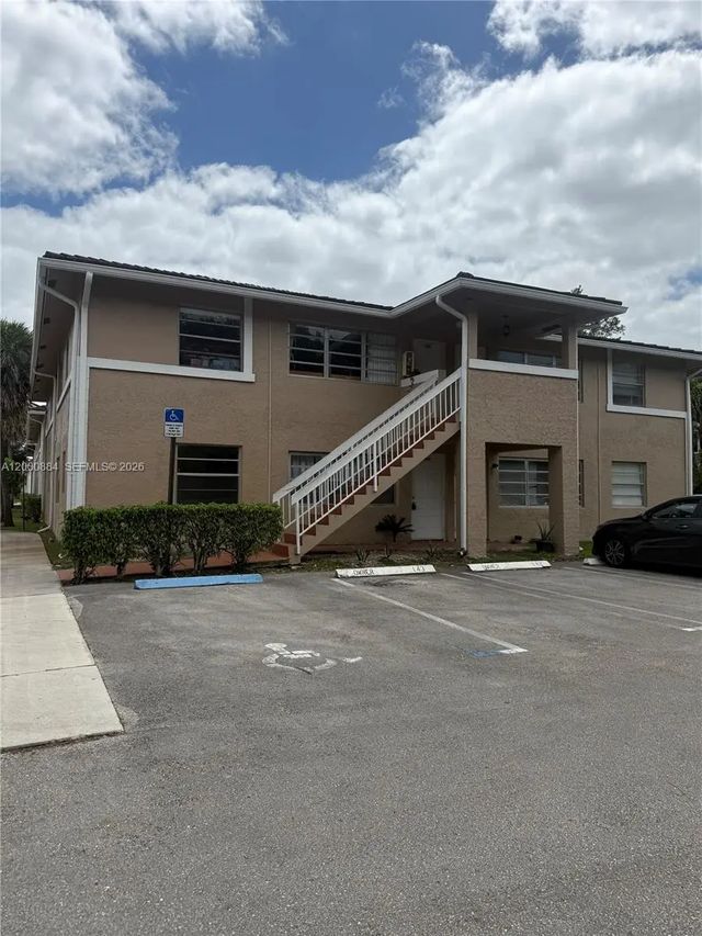 10228 Twin Lakes Drive #16-e, Coral Springs