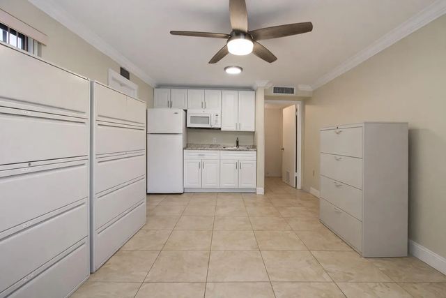 4 of 25 - 840 S State Road 7, Plantation, FL