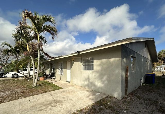 3365 Se Garden Street #3365, Stuart
