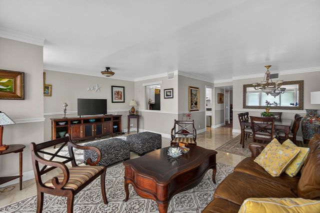 5 of 52 - 531 N Ocean Boulevard #1811, Pompano Beach, FL