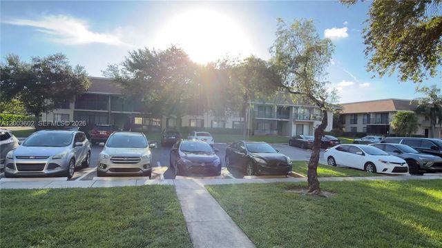 5855 Washington Street #90, Hollywood