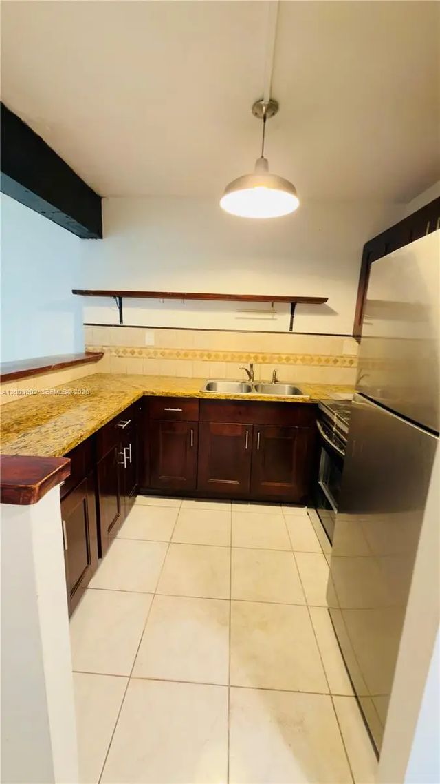 5 of 21 - 5855 Washington Street #90, Hollywood, FL