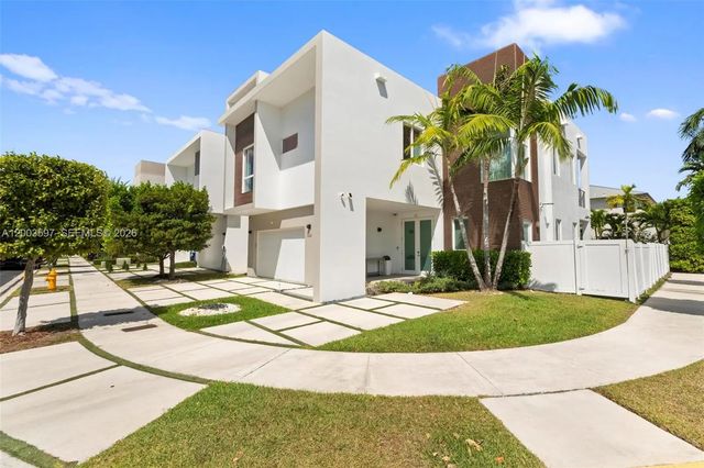 10431 Nw 68th Terrace, Doral