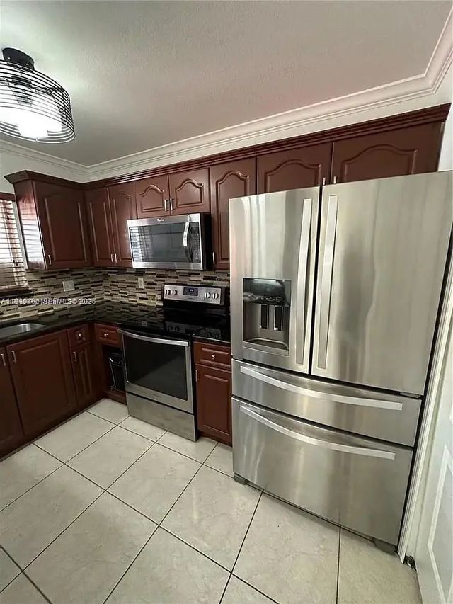 3 of 15 - 3783 Nw 201st Terrace, Miami Gardens, FL
