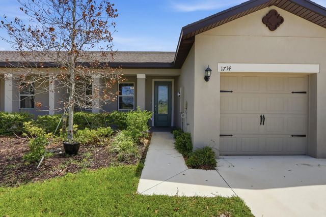 2 of 32 - 1714 Celebration Drive, Fort Pierce, FL