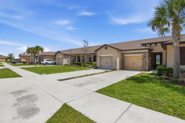 4 of 32 - 1714 Celebration Drive, Fort Pierce, FL