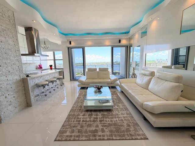 3 of 55 - 18041 Biscayne Boulevard #ph01, Aventura, FL