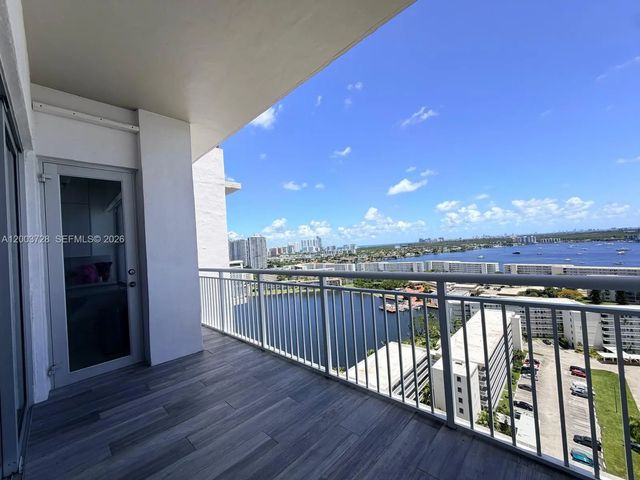 5 of 55 - 18041 Biscayne Boulevard #ph01, Aventura, FL