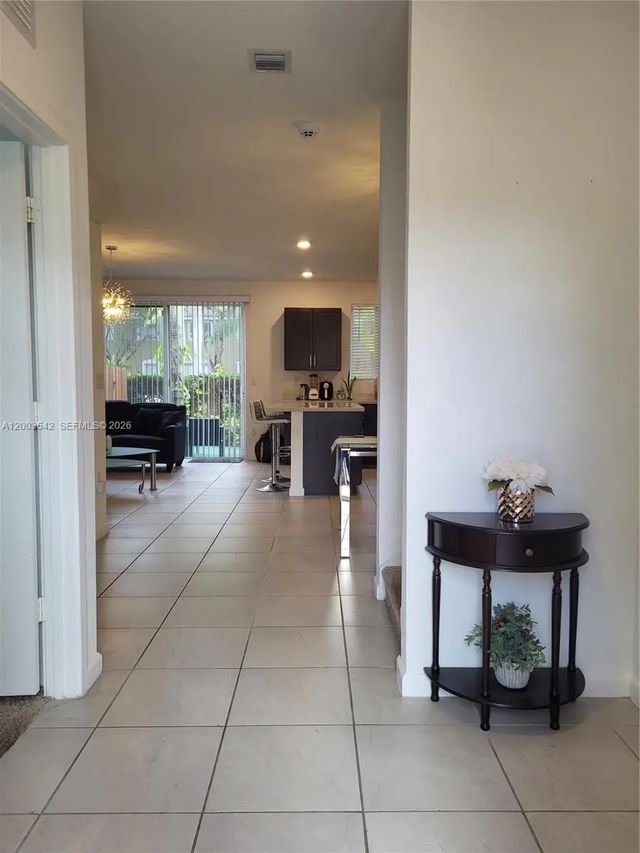 2 of 33 - 1015 Se 24th Terrace, Homestead, FL