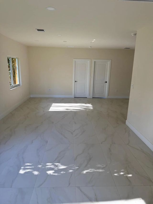 3 of 12 - 2999 Nw 9th Street, Fort Lauderdale, FL