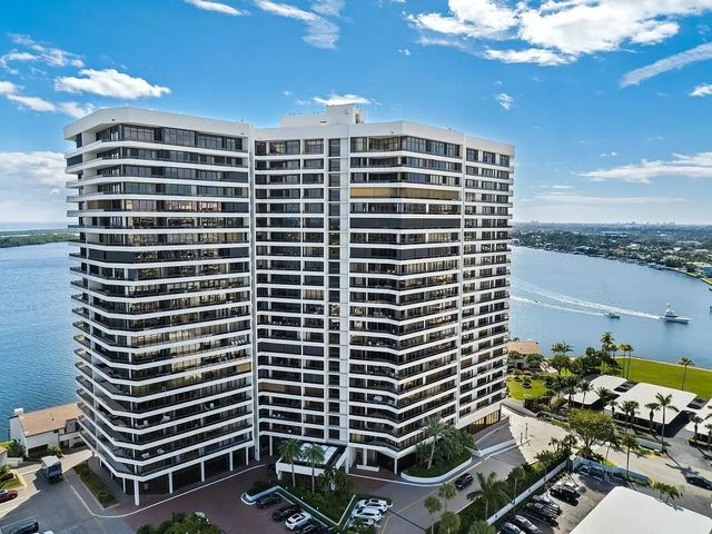 100 Lakeshore Drive #252, North Palm Beach
