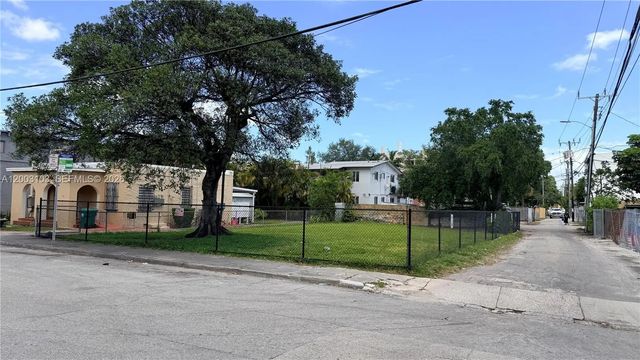 33 Nw 21st Avenue, Miami