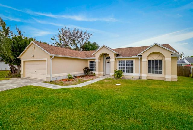 2 of 17 - 1044 Sw Payne Avenue, Port St. Lucie, FL