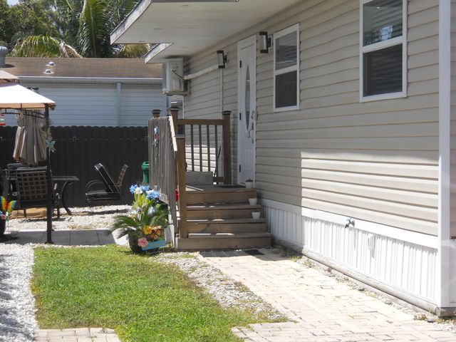 3 of 25 - 4633 Sw 73rd Avenue #17, Davie, FL