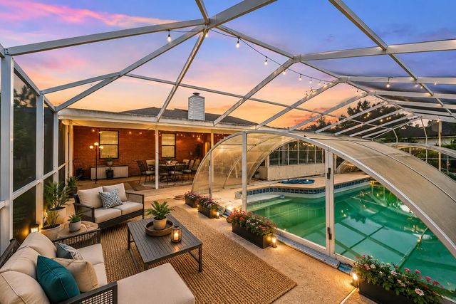 2 of 37 - 320 Scarlet Bugler Lane S, Jacksonville, FL
