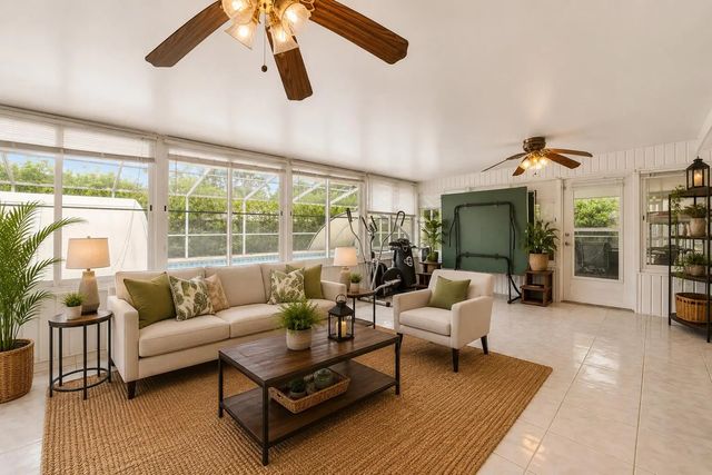 4 of 37 - 320 Scarlet Bugler Lane S, Jacksonville, FL