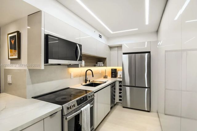 5 of 23 - 2501 S Ocean Drive #833, Hollywood, FL