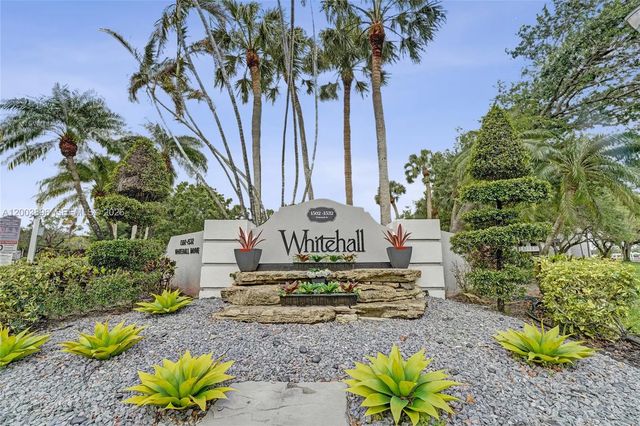 1530 Whitehall Drive #302, Davie