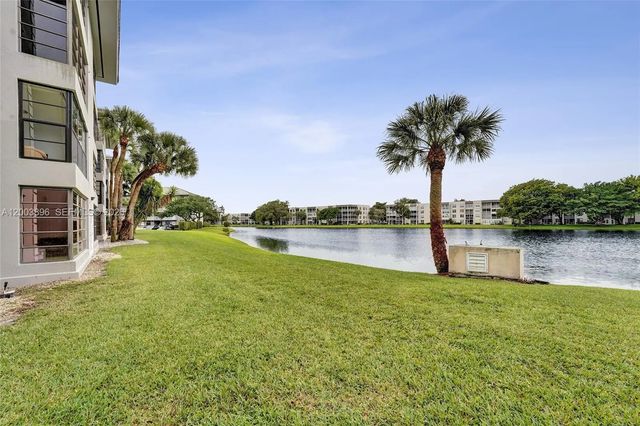 4 of 22 - 1530 Whitehall Drive #302, Davie, FL