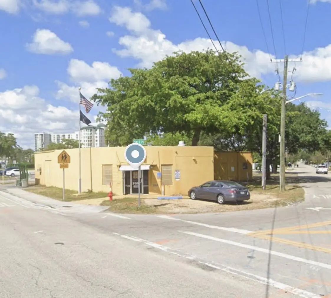 243 S Dixie Hwy Highway W, Pompano Beach