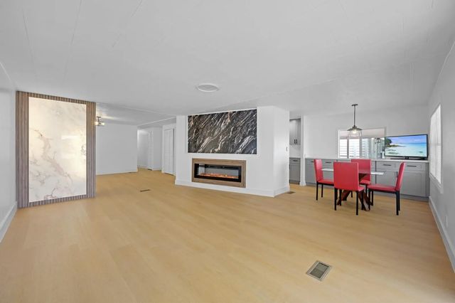 2721 Sw 54th Street, Fort Lauderdale