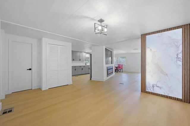 4 of 39 - 2721 Sw 54th Street, Fort Lauderdale, FL