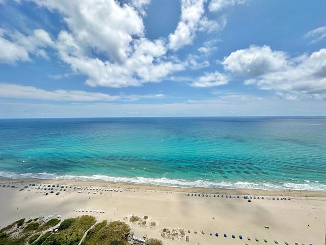 3000 N Ocean Drive #40e, Riviera Beach