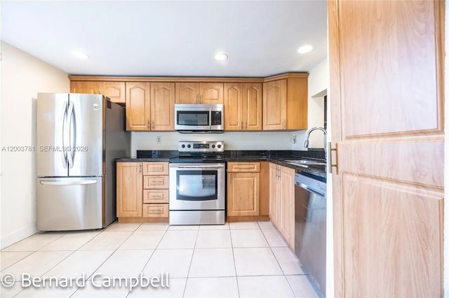 3940 Inverrary Boulevard #403-a, Lauderhill