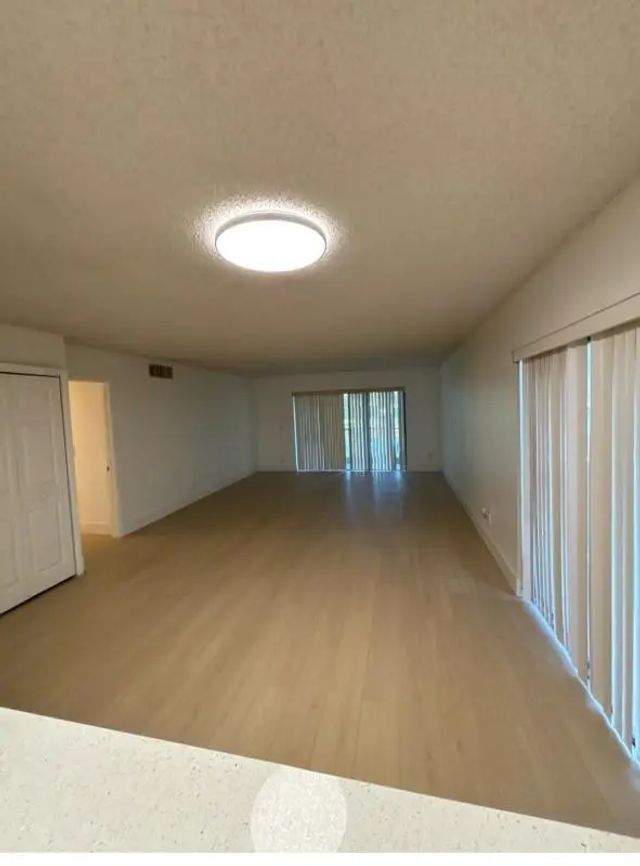 5 of 6 - 235 Lakeview Drive #104, Weston, FL