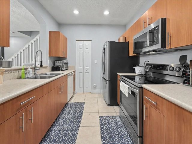 4 of 22 - 1033 Ne 42nd Place, Homestead, FL