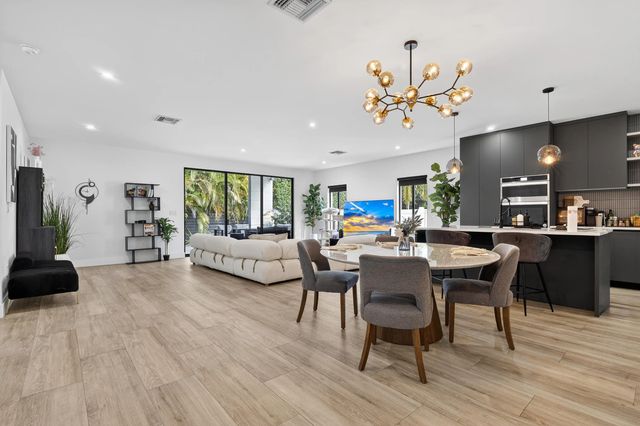 2 of 45 - 913 Ne 15th Street, Fort Lauderdale, FL