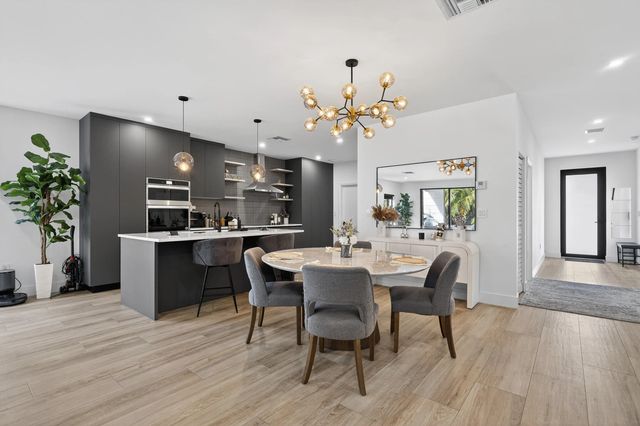 3 of 45 - 913 Ne 15th Street, Fort Lauderdale, FL