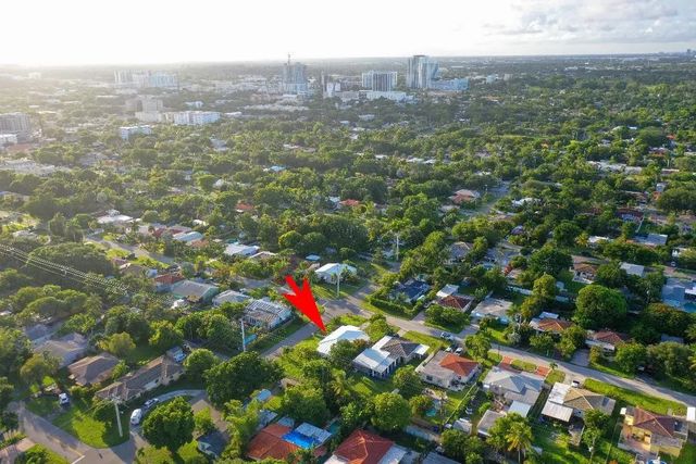 5 of 22 - 1107 S 15th Avenue, Hollywood, FL
