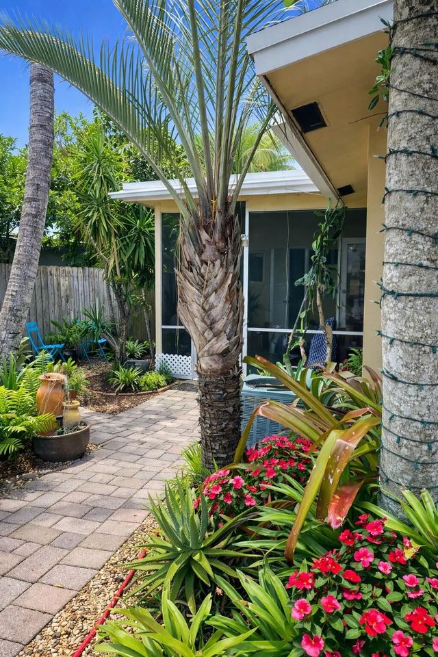 2 of 10 - 1417 Ne 24th Court, Wilton Manors, FL