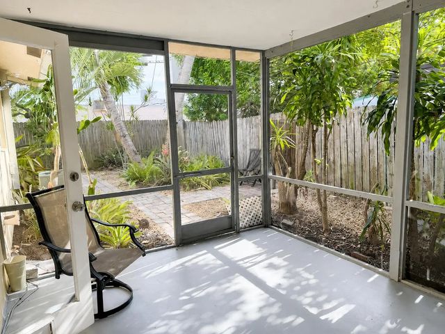 4 of 10 - 1417 Ne 24th Court, Wilton Manors, FL