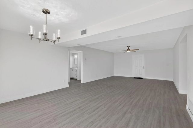 5 of 18 - 157 Se Calmoso Drive, Port St. Lucie, FL
