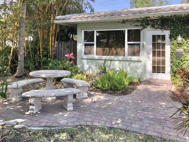 4 of 43 - 1031 Lincoln Street, Hollywood, FL