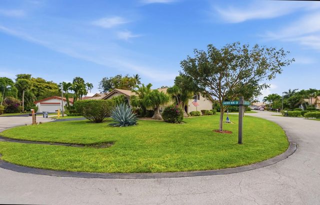 3 of 50 - 5743 Lakeview Mews Drive, Boynton Beach, FL