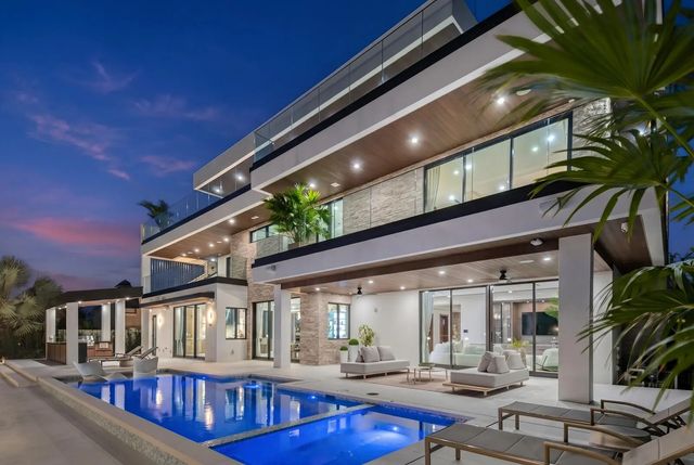 2 of 100 - 441 Isle Of Palms Drive, Fort Lauderdale, FL
