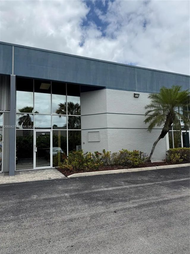 16155 Sw 117th Avenue #b18, Miami
