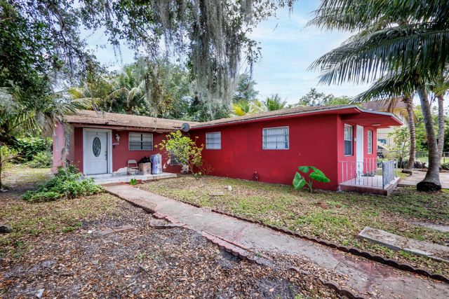 2 of 37 - 426 Ne 166th Street #2, North Miami Beach, FL