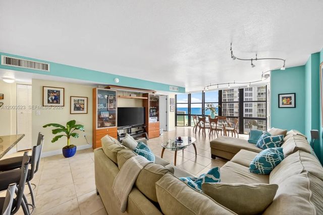 3 of 20 - 6423 Collins Avenue #1204, Miami Beach, FL