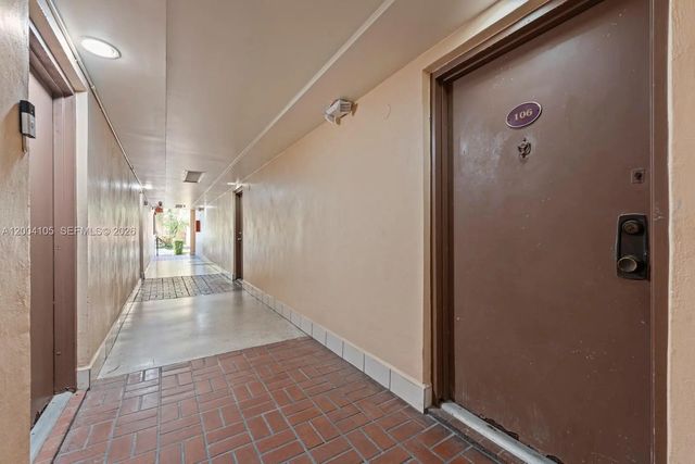 9440 W Flagler Street #106, Miami
