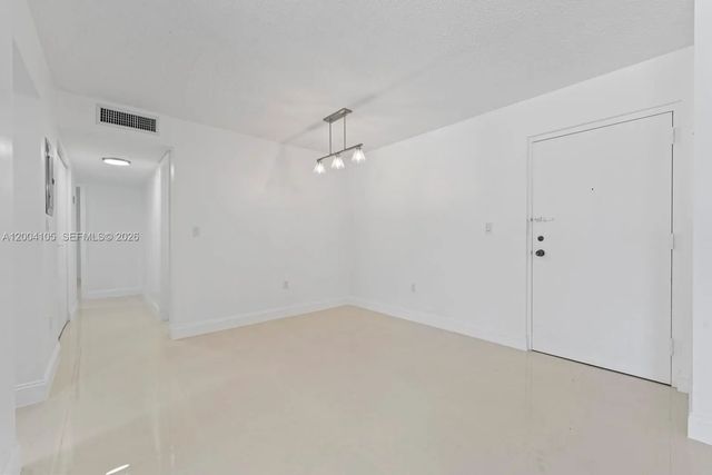 4 of 27 - 9440 W Flagler Street #106, Miami, FL