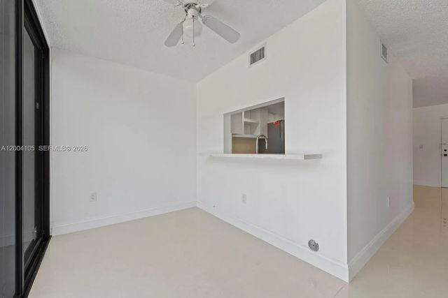 5 of 27 - 9440 W Flagler Street #106, Miami, FL