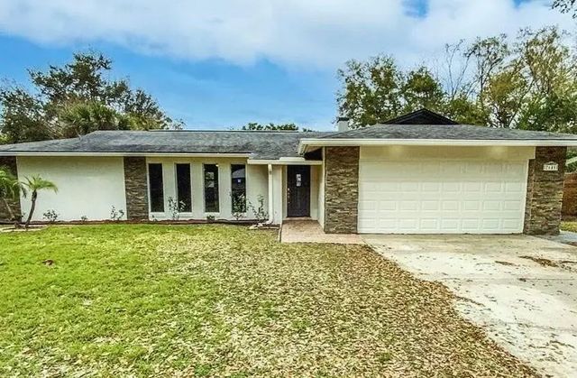 7641 Village Green Drive, Winter Park